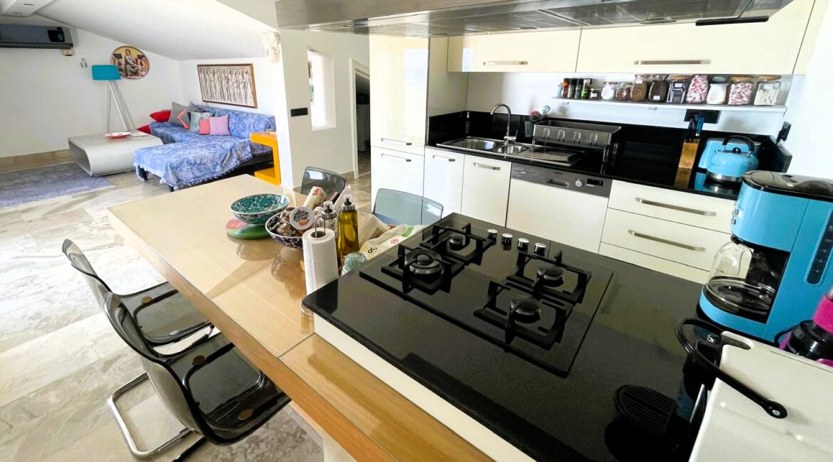 Relaxed open plan living at Topaz Penthouse Kalkan with relaxed Mediterranean interiors