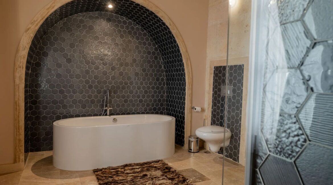 asmali-konak-mansion-suite-freestanding-bath.jpg