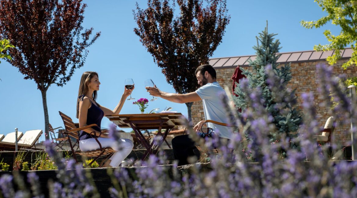 ariana-sustainable-luxury-lodge-outdoor-dining-terrace-cappadocia-turkey.jpg