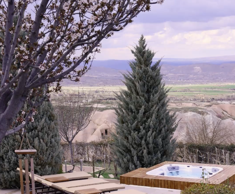 ariana-sustainable-luxury-lodge-private-jacuzzi-suite-cappadocia.jpg