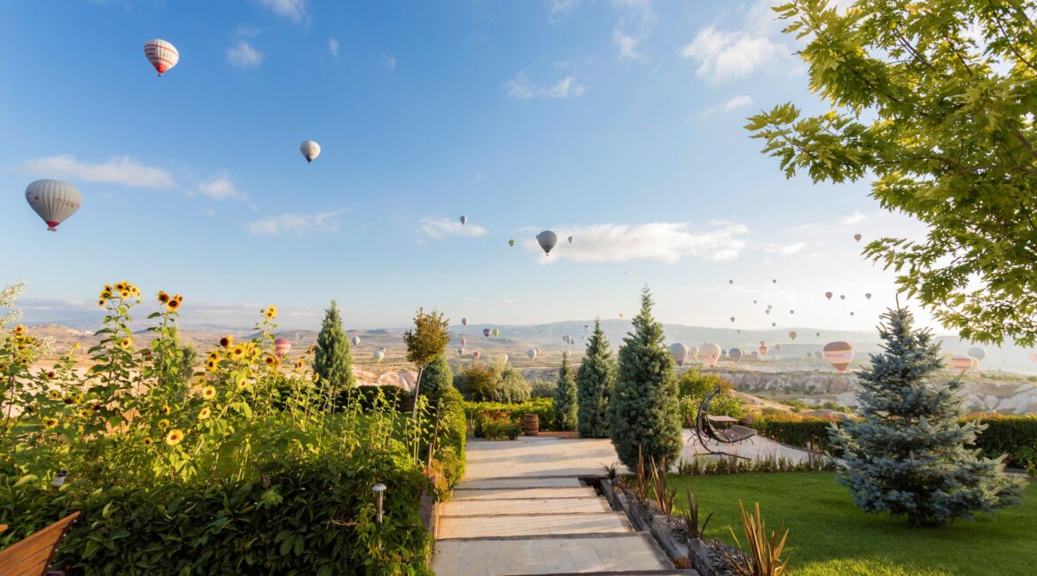 ariana-sustainable-luxury-lodge-gardens-and-balloon-views-cappadocia.jpg