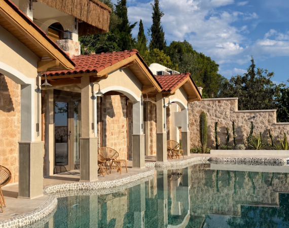Swim-Up Rooms at Casa Pery Kalkan overlooking the pebble-finished swimming pool, Rooms 11, 12 and13.